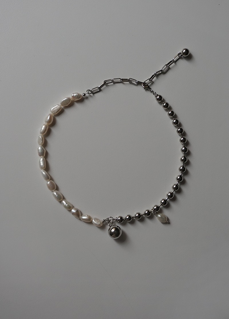 [N624] fake pearls point necklace / 미니멀 믹스 목걸이 시선