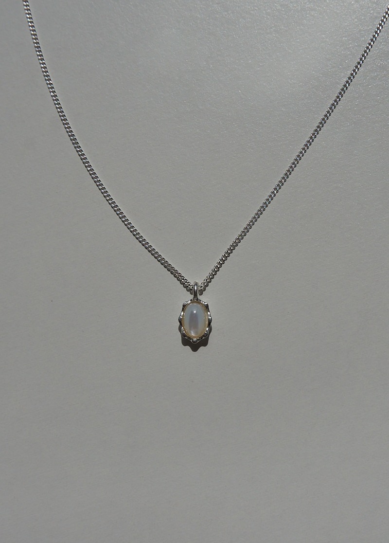 [N562] [silver] mother of pearl necklace / 미니멀 은 목걸이 시선