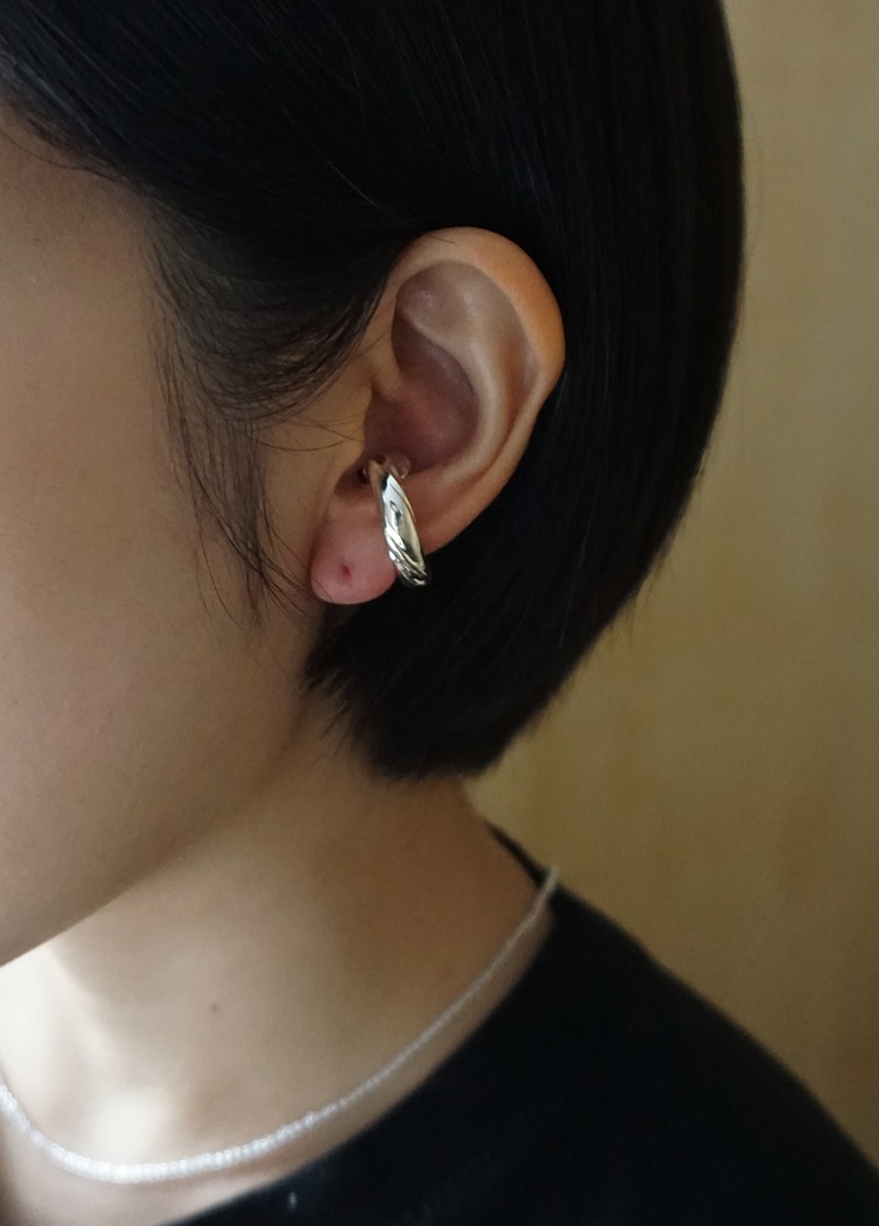 [E605] bold heavy earcuff / 포인트 귀걸이 시선
