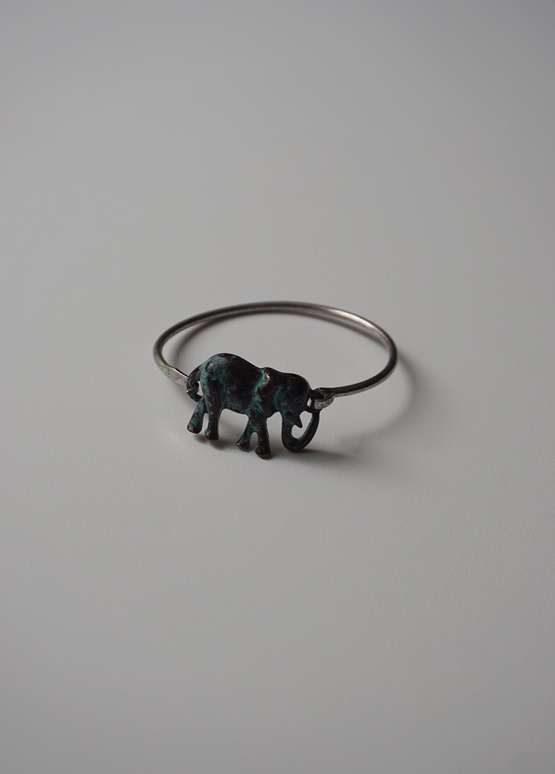 [B378]antique cavet elephant bracelet / 빈티지 텍스처 코끼리 팔찌 시선