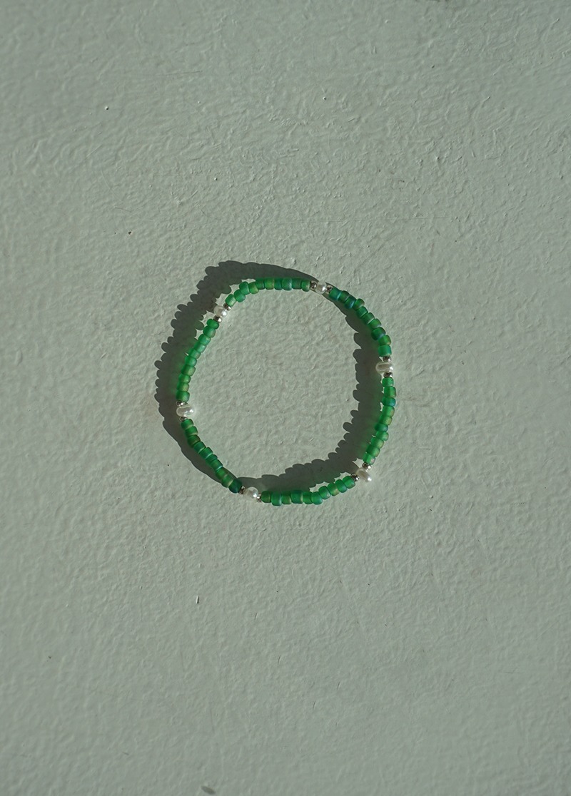 [B384] green milk ball bracelet / 비즈 팔찌 시선