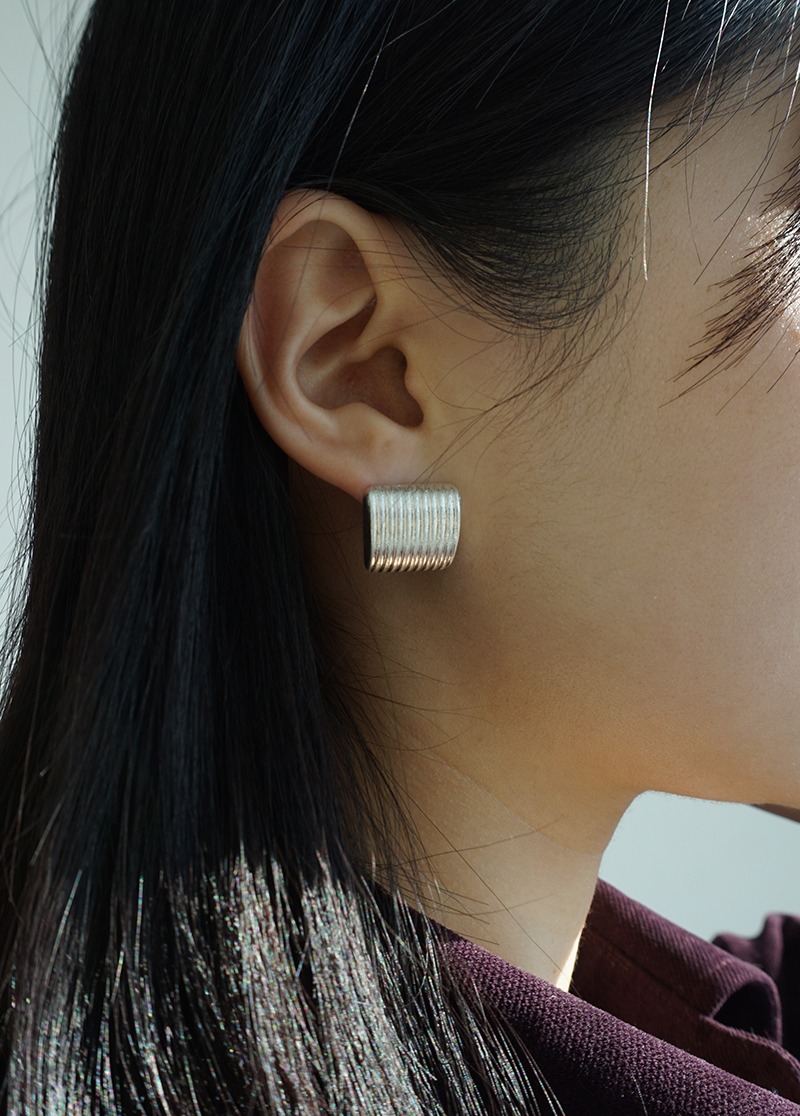 [E624] modern rectangle earring / 포인트 귀걸이 시선
