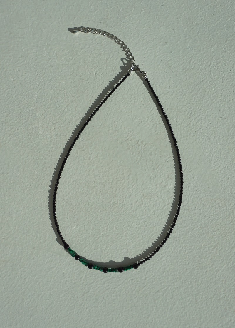 [N655] black point beads necklace / 비즈 목걸이 시선