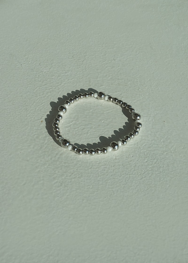 [B386] clean round beads bracelet / 비즈 팔찌 시선